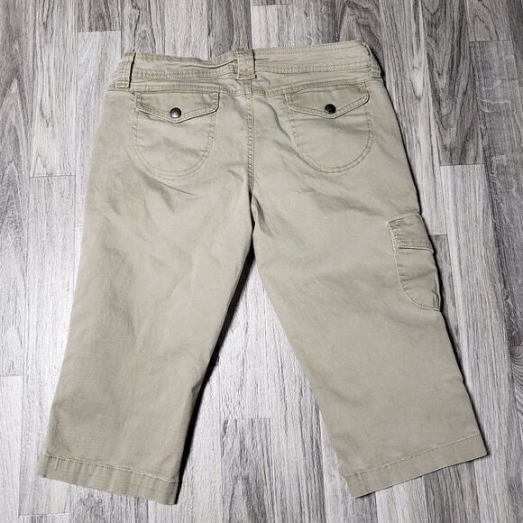 (3/$27) So Wear It Declare It Khaki Cropped Pants - Picture 2 of 5